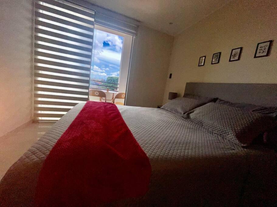 Dpto cómodo y lujoso cerca del Mall las Brisas - 5