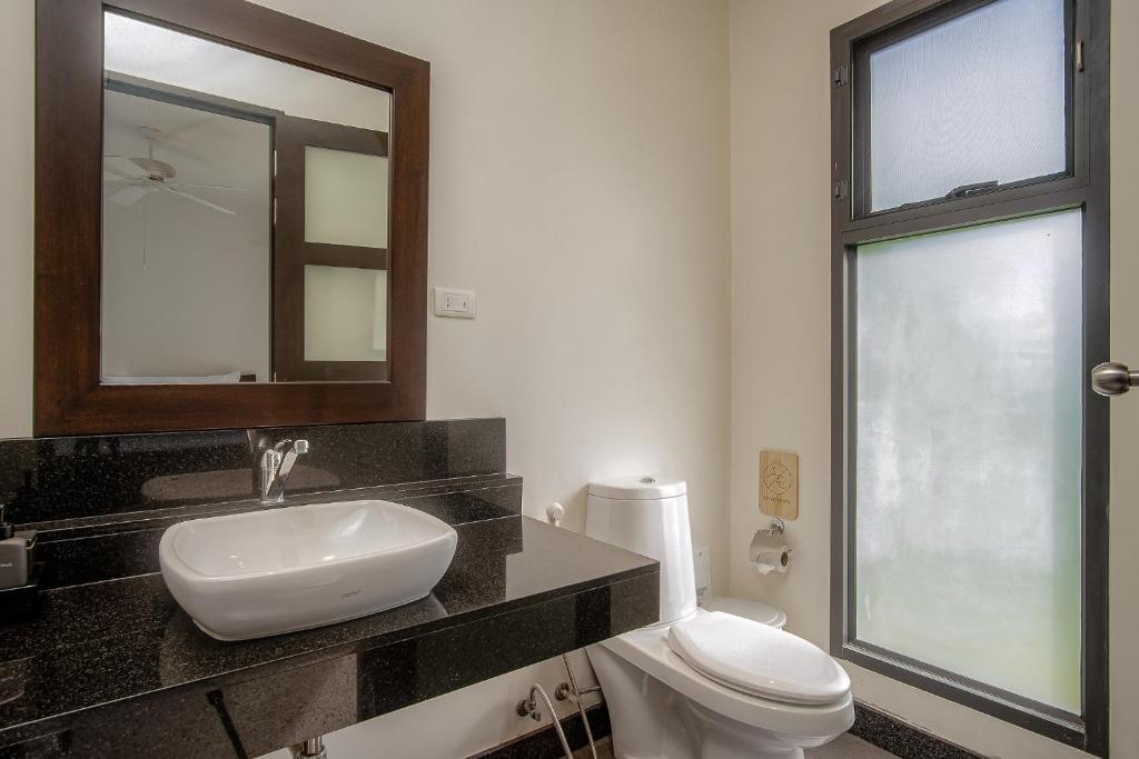 Three Bedroom Onyx Villa Nai Harn photo