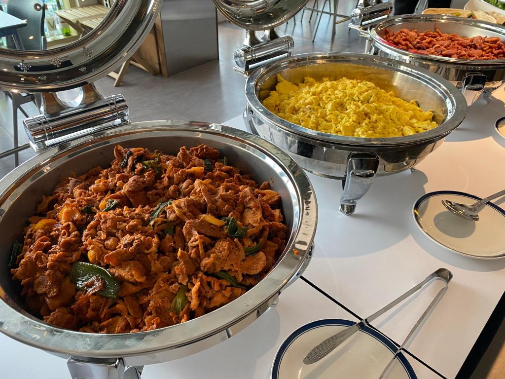 Đồ ăn và thức uống