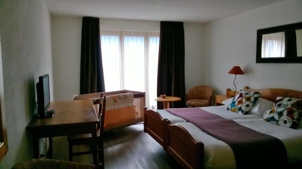 Hotel de Fully photo