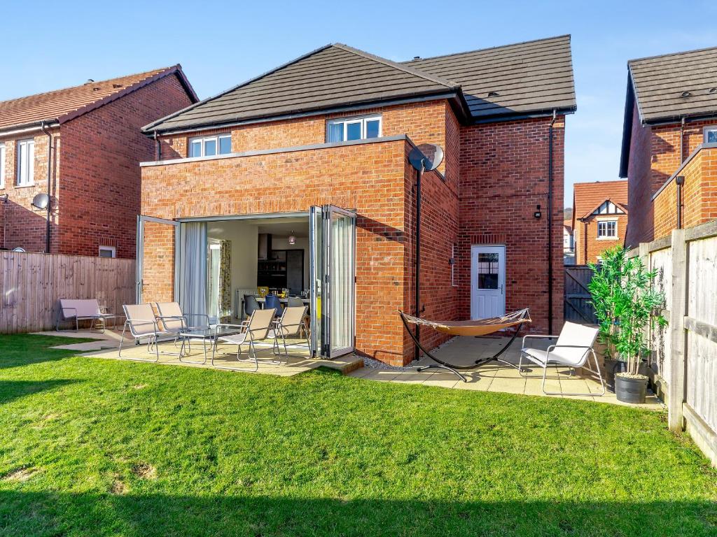 Number FiftyEight, Holiday home Belper