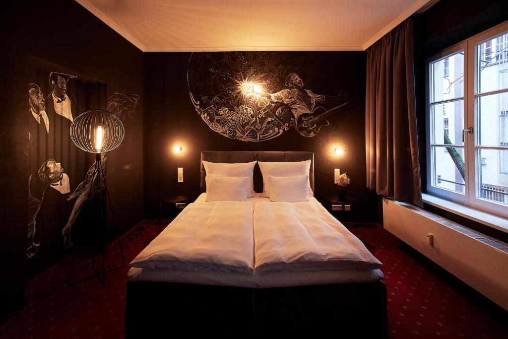 WDREI Hotel photo