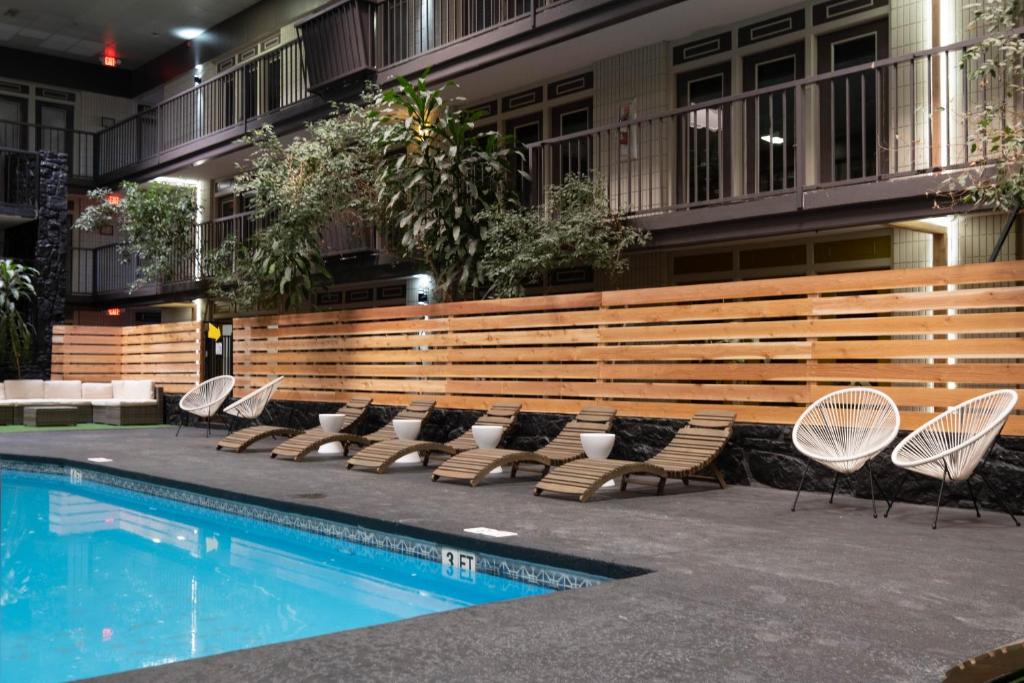 Cactus Cove Inn And Suites, Amarillo, TX up to 30 OFF Book Now