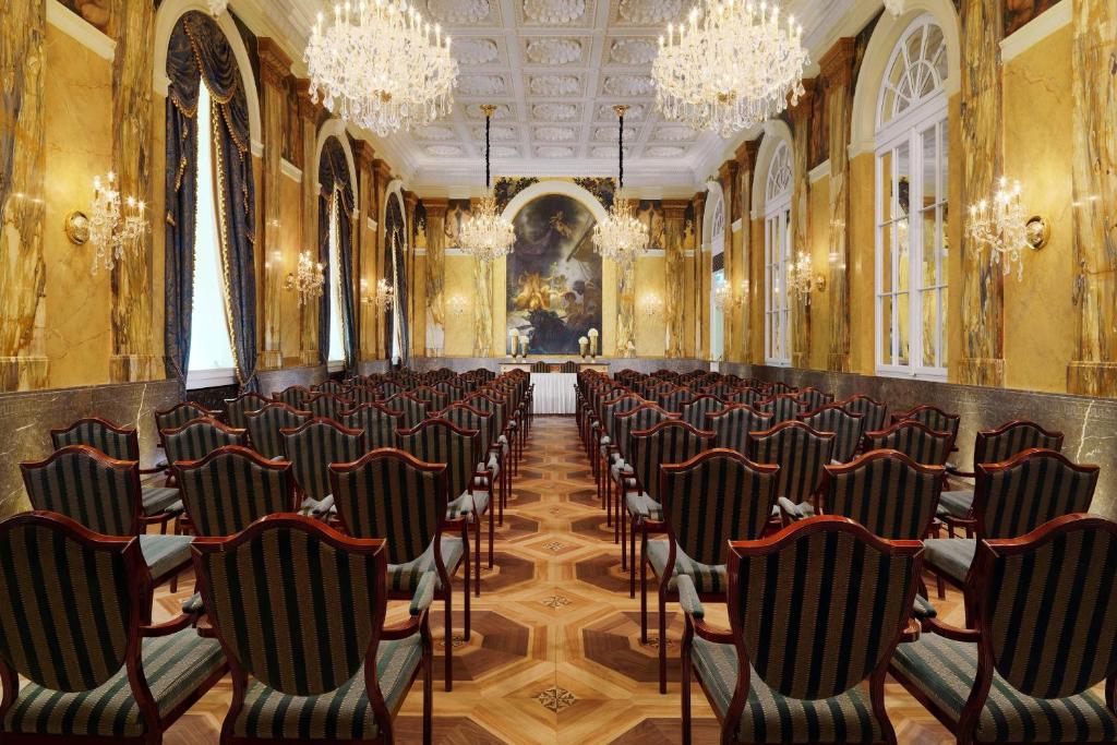 Meeting room / ballrooms