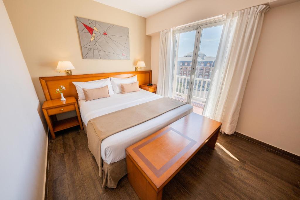 Hotel Riviera — Hotel in Mar Del Plata