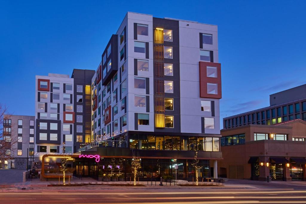Moxy Denver Cherry Creek photo