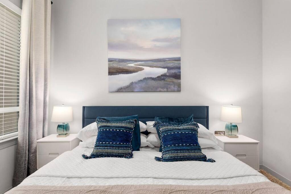 The Woodlands Chic Suite