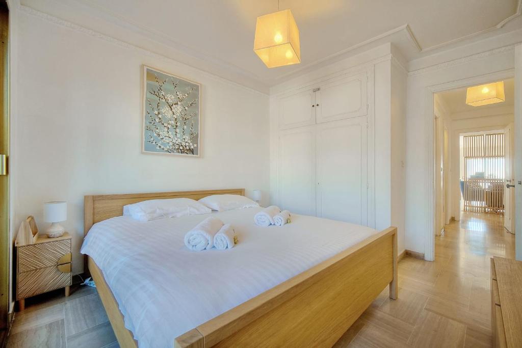 Upstays Sea View Pool Terrace 75m Apartment - 5
