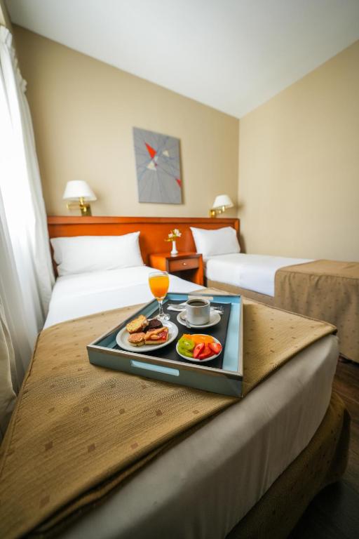 Hotel Riviera photo