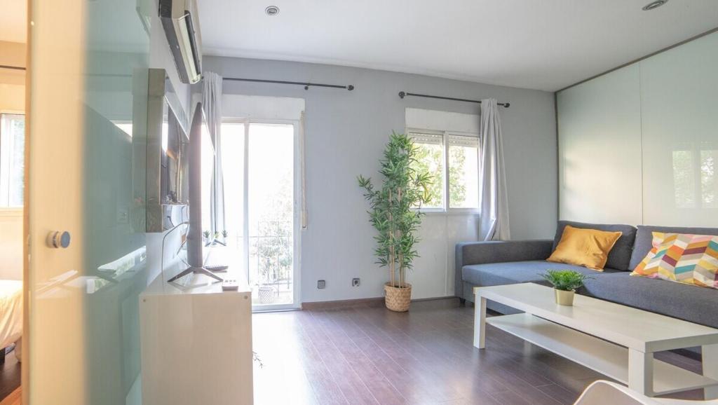 MyHouseSpain - Moderno apartamento a escasos metros del Bernabeu - 2