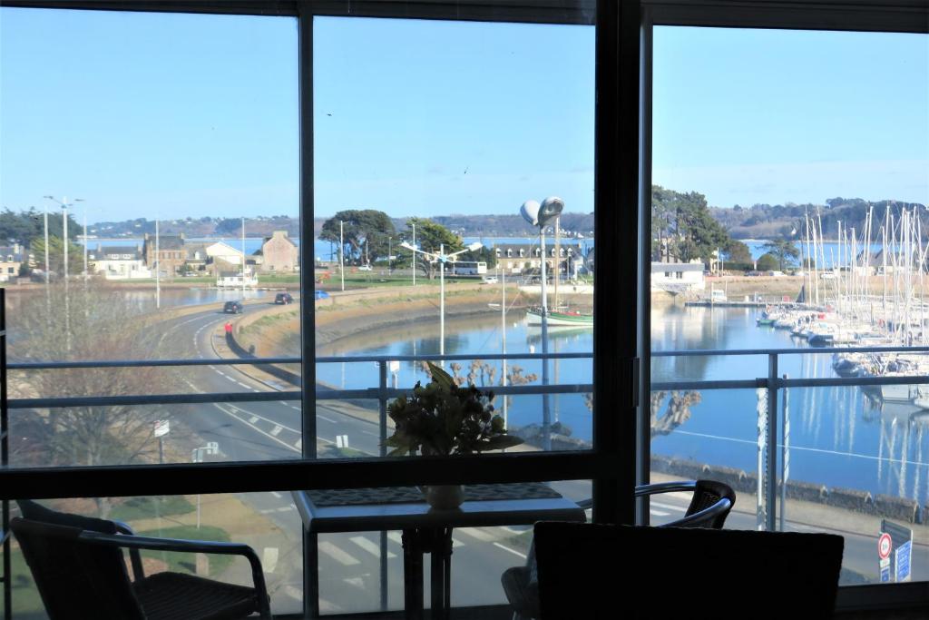 Appartement VUE MER avec loggia au port de de PERROS-GUIREC - Réf 845, Perros-Guirec