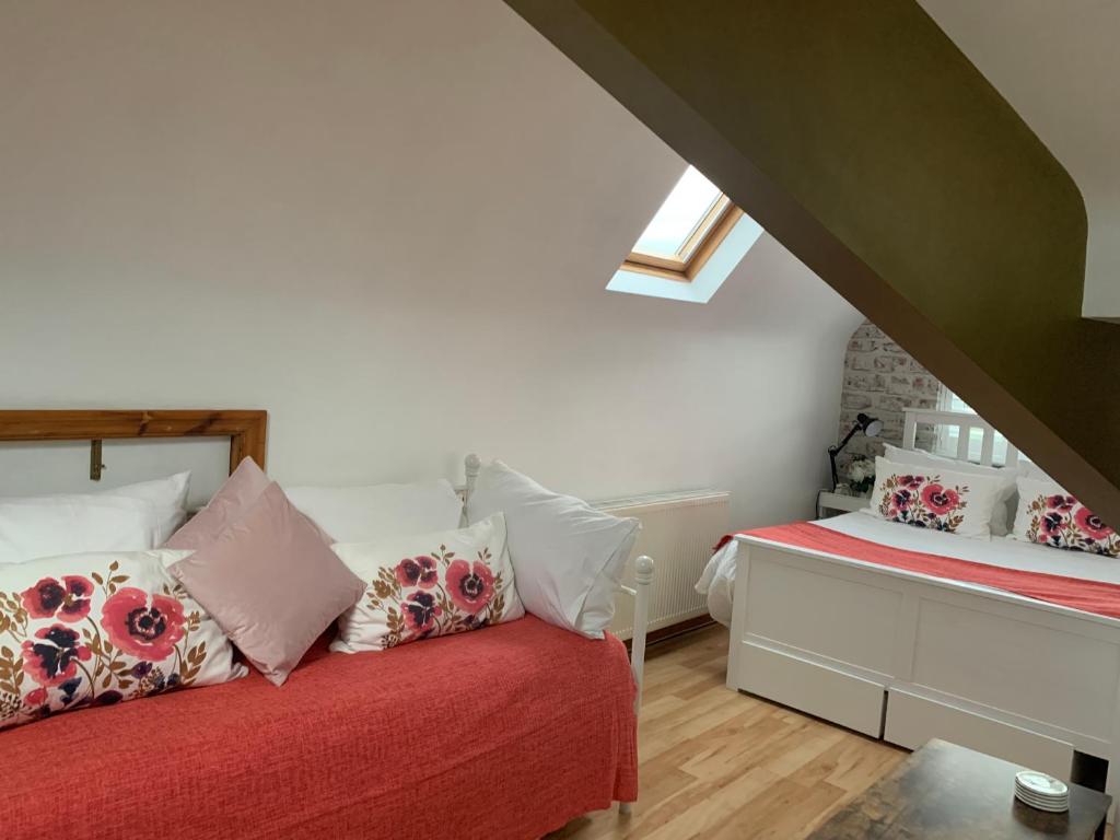 Brenda & Petes, Birkenhead