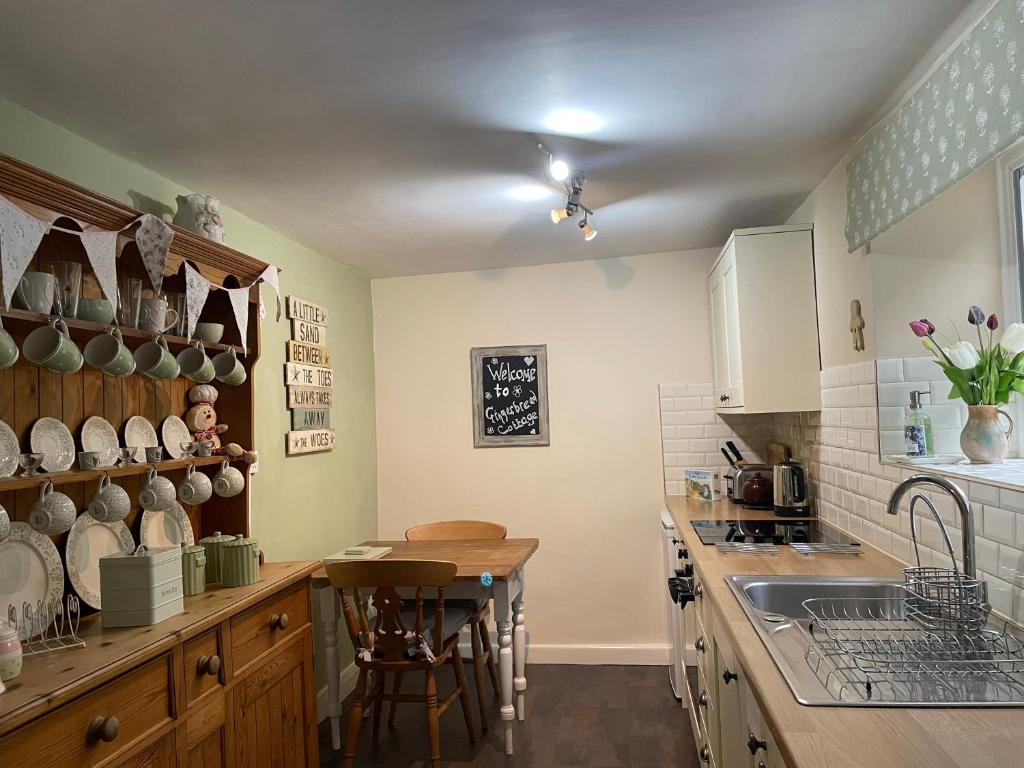 Gingerbread Cottage photo 6
