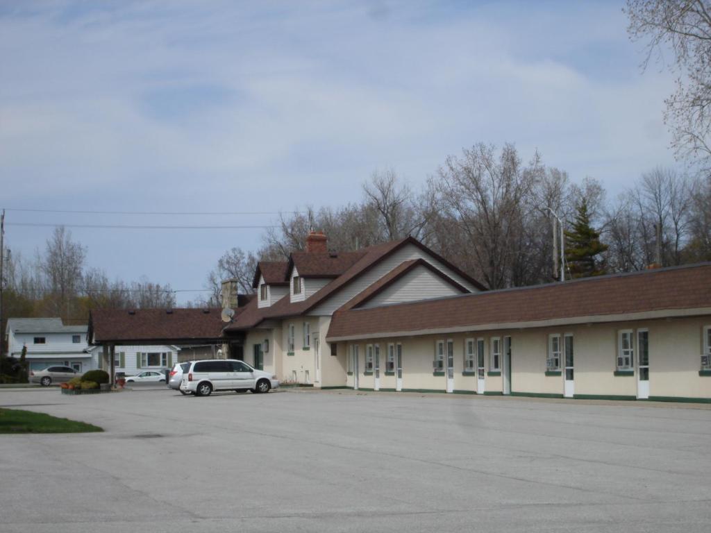 The Gables Inn Photo 32