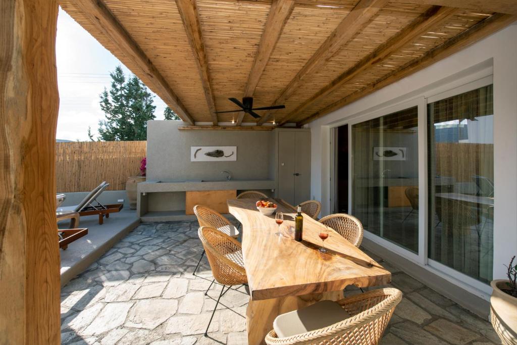 Kostantakis Pool house photo