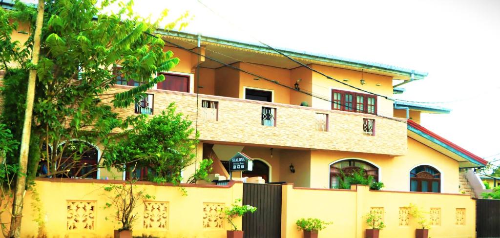 Shalona Holiday Home — Hotel in Galle