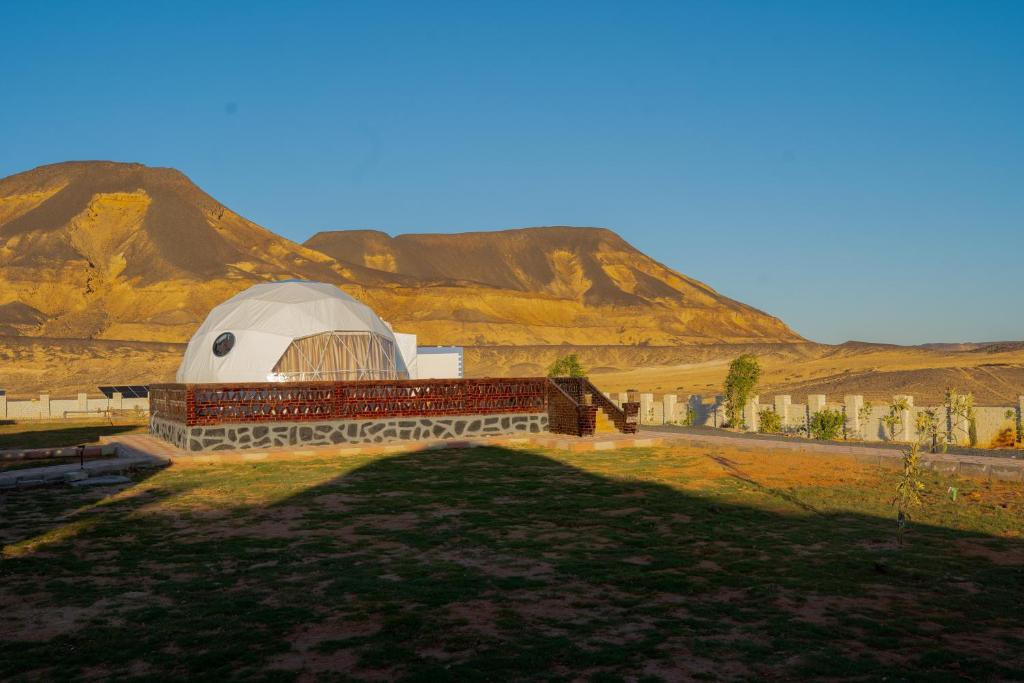 B&W SAHARA SKY CAMP photo