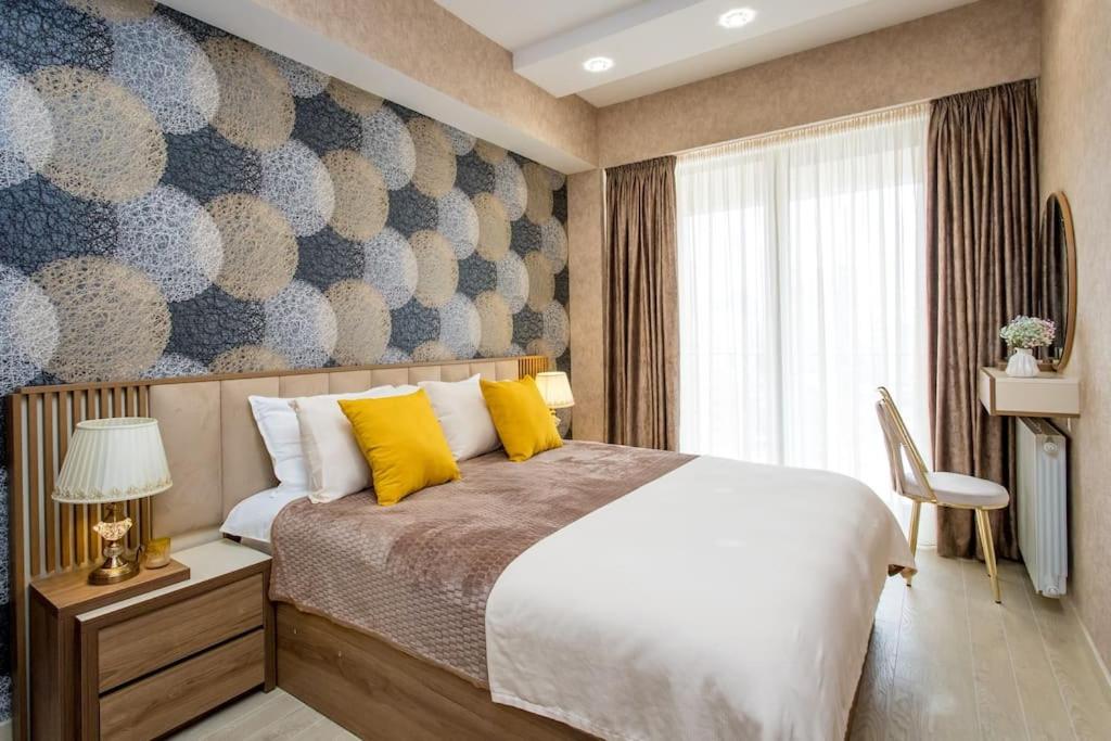 GG Home - 2-bedroom apartment in Vake at the Mziuri park, Tbilisi