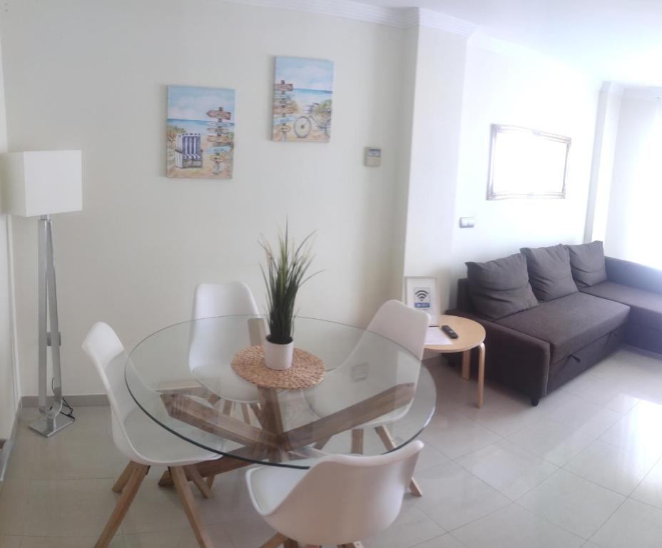 Benalmadena Beach Apartamento con Vistas al mar y Parking Privado Incluido - 5
