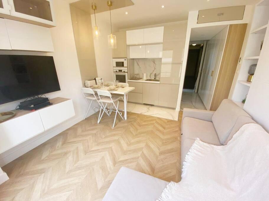 Appartement 2P Idéalement Placé Juan les Pins - 5