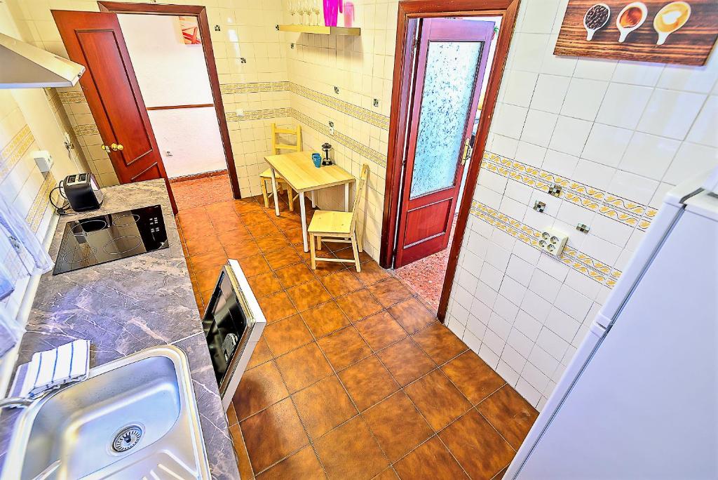 Misericordia Central 4-Bedroom Apartment with Lift - 2