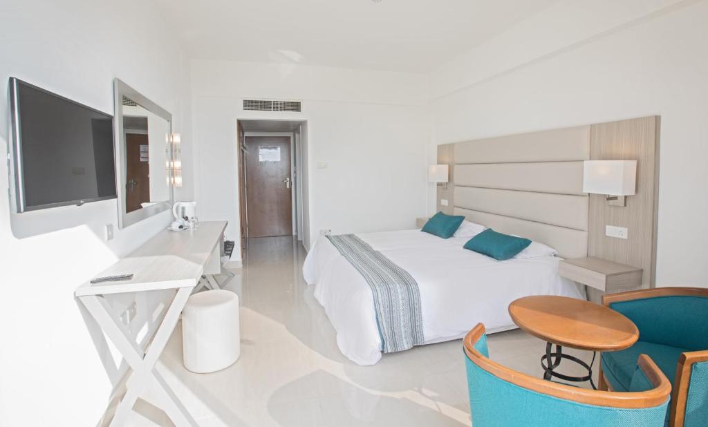Nelia Sea Breeze — Pokoje in Ayia Napa, Region Famagusta