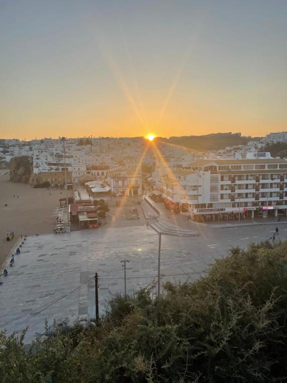 superbe appartement, parking,300 m de la plage, Albufeira