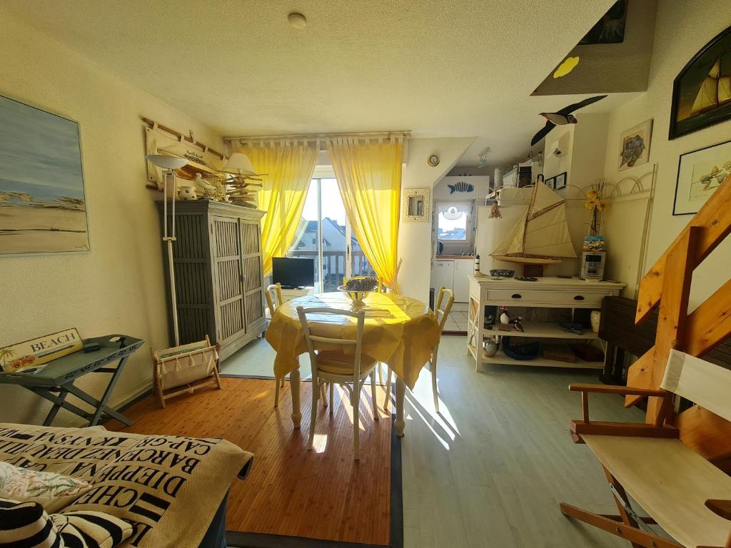 REF 012 - Bel appartement pour quatre personnes vue port Crouesty ARZON, Arzon