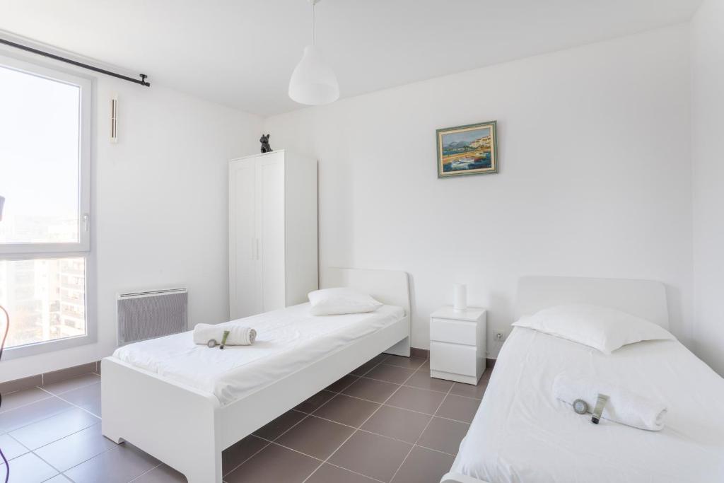 NEW JOLIETTE Comfortable Apartment well located with private parking - 3