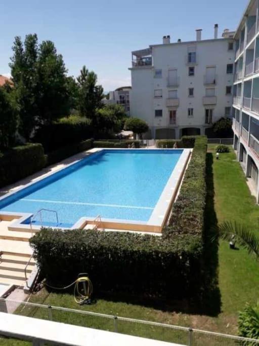 Logement tout neuf avec piscine et bord de mer - 4