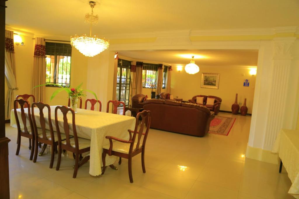 Royal Victoria House レストラン