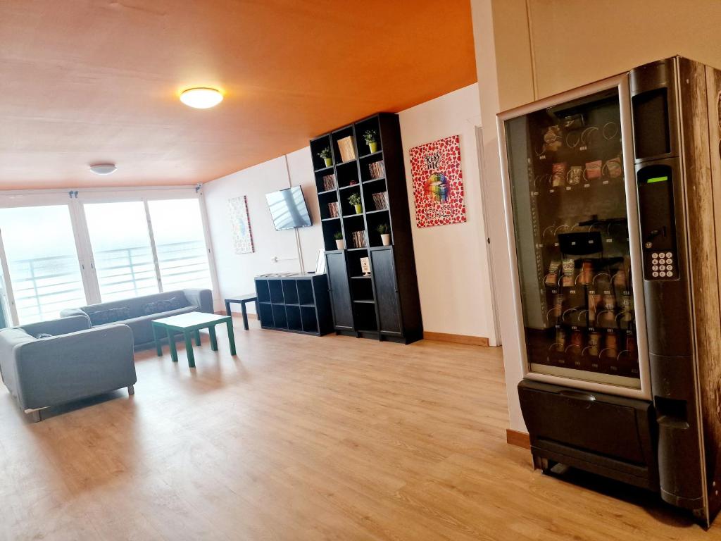 Shared lounge/TV area