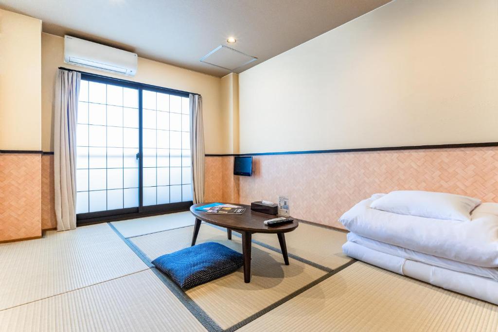 Tabist Sparkling Dolphins Inn Kyoto photo