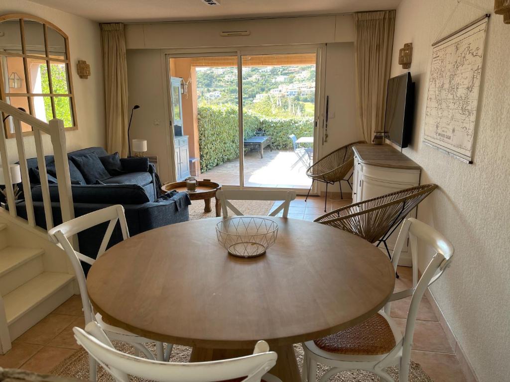 Villa "Les Greens" - Ste Maxime - 6 pers - Fibre - Proche Plages et Centre-Ville - 5