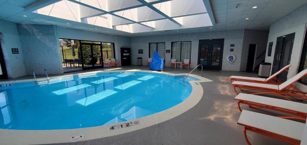 Holiday Inn Staunton Conference Center photo