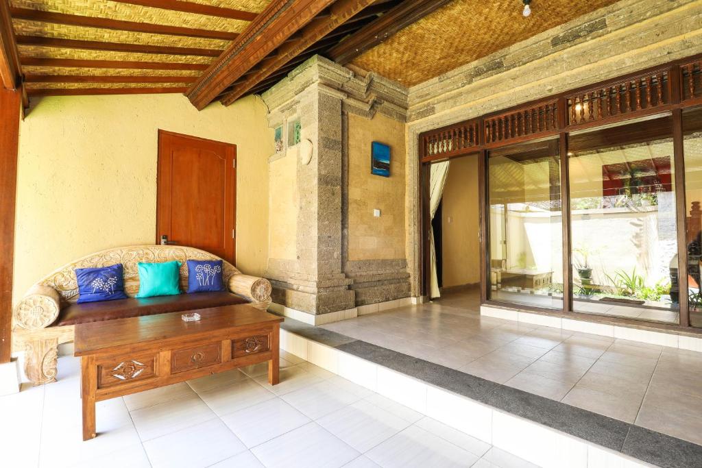 Sari Bamboo Bungalows