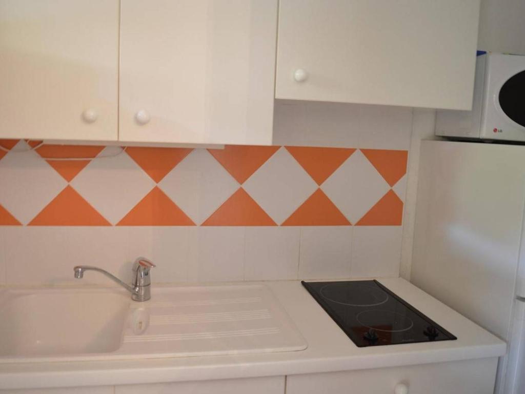 Studio avec Terrasse, Parking, à 500m de la Plage - Le Lavandou - FR-1-251-66 - 5