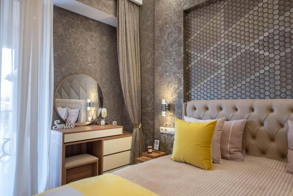 GG Home - 2-bedroom apartment at the Mziuri park, Tbilisi