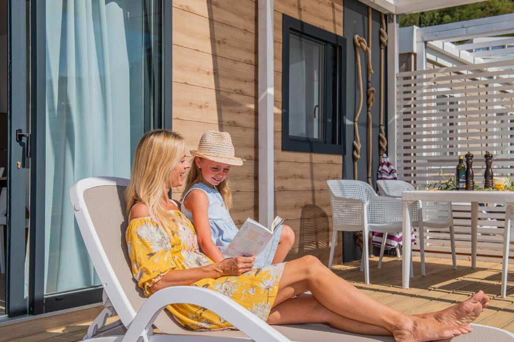 MASLINICA Oliva Camping Mobile Homes — Hotel building in Labin, Istria