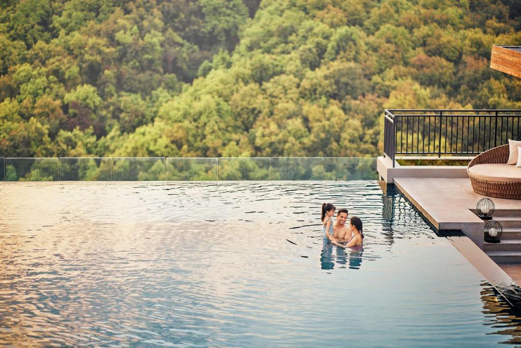 Hyatt Regency Dehradun Resort and Spa photo
