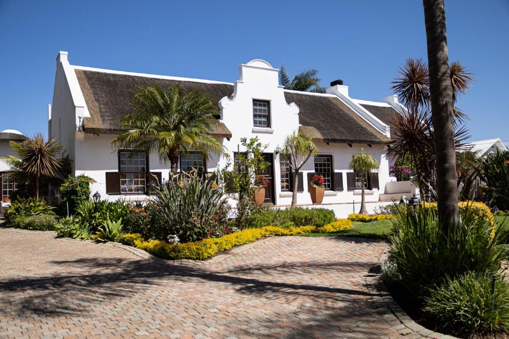 Cape Village Lodge — Hotel in Cape Town