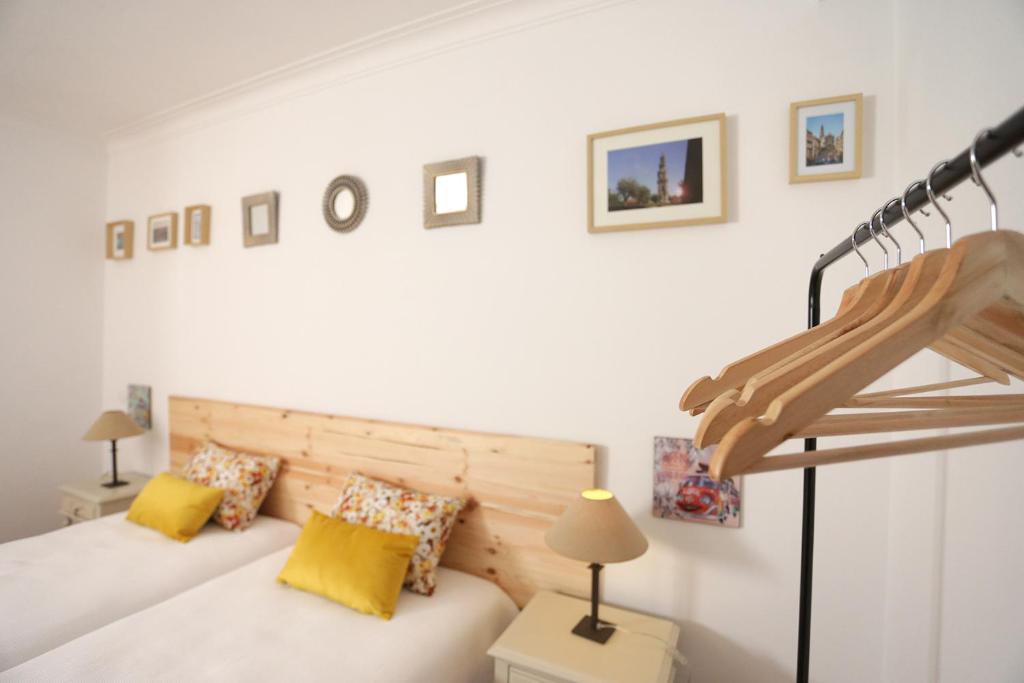 oporto airport house