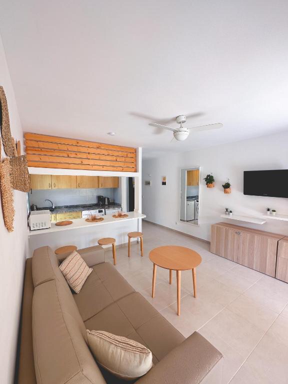 Seaside Apartment Corralejo : A cozy holiday home in a peaceful well located green complex - 3