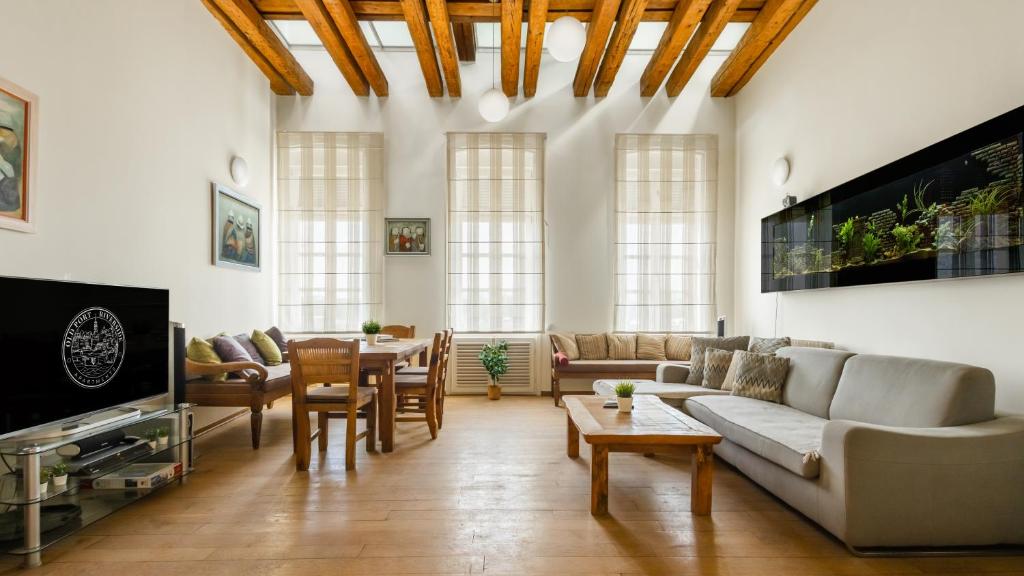 Old Port Lux RiverView Duplex in City Center - 3