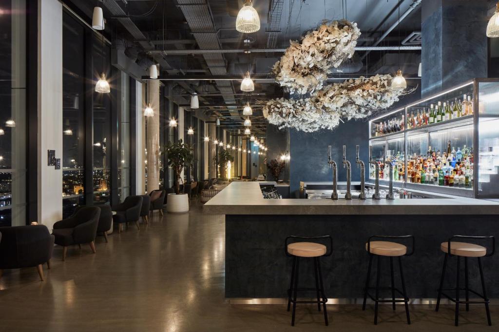 Bar/lounge
