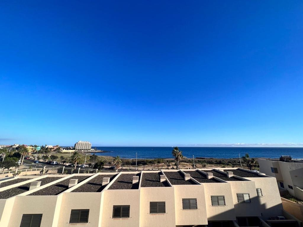 Seafront Medano Marina View - 3