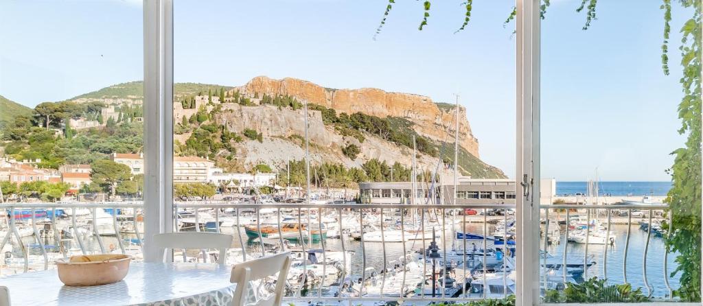 Le Phare par Dodo-a-Cassis, Cassis