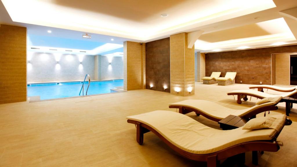Aleksandar Palace Hotel & SPA photo