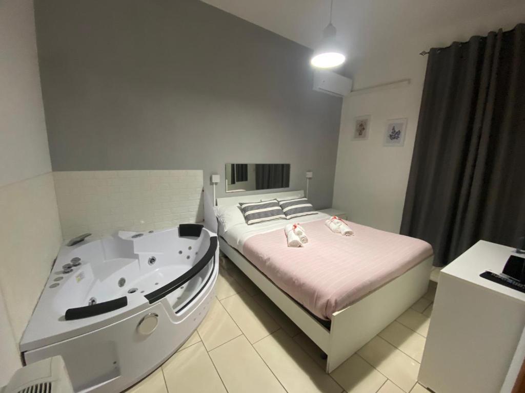 De Gasperi House- Elegante appartamento,con terrazza,nel cuore di Napoli - 2