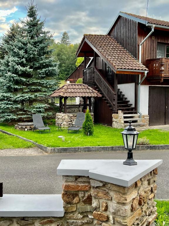 Chata Jiřičná, Jiřičná